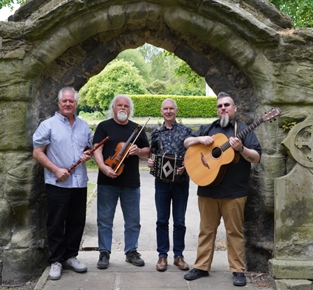 A Night with The Hooliemen!