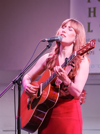 Holly Taymar Sings Eva Cassidy